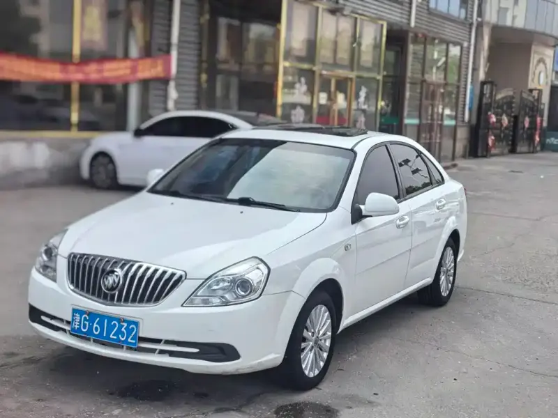 Buick Excelle, 2015