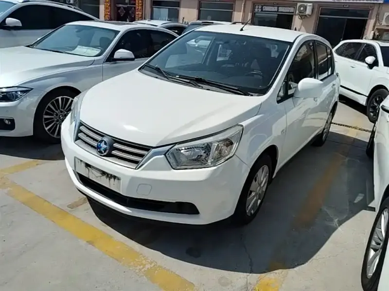 Venucia R50, 2015