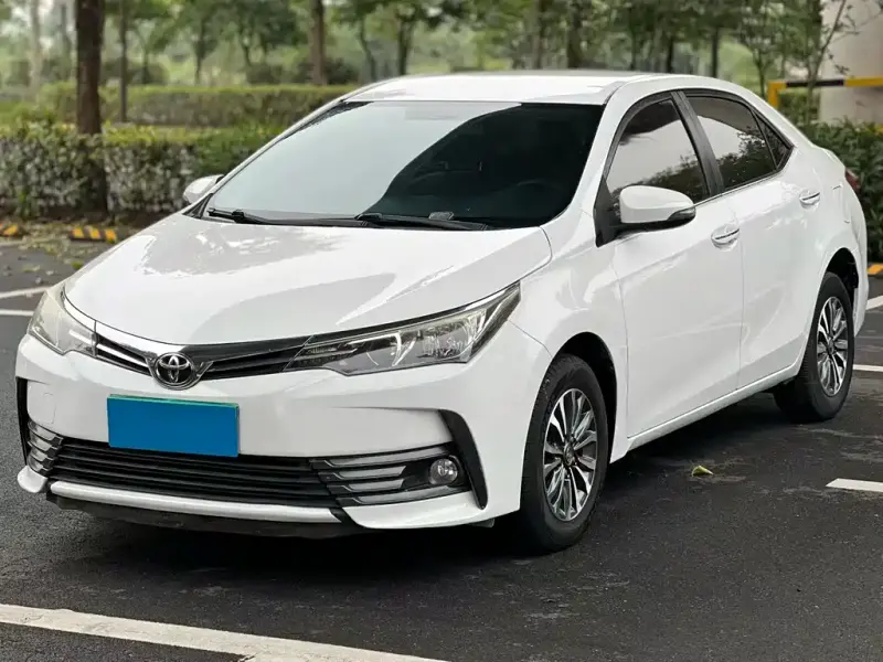 Toyota Corolla, 2017 — фото 1