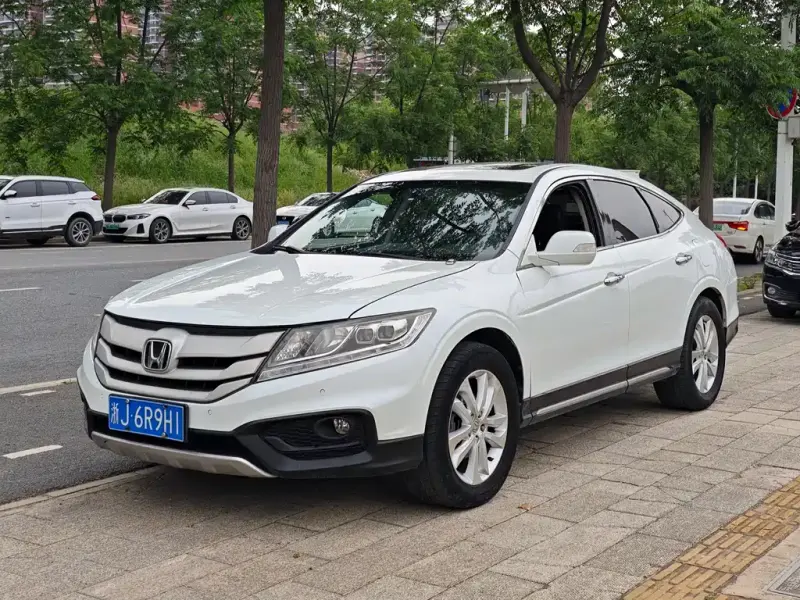 Honda Crosstour, 2015 — фото 1