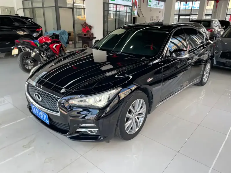 Infiniti Q50L, 2017