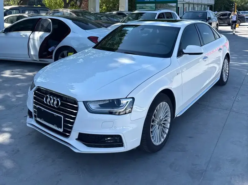Audi A4L, 2016