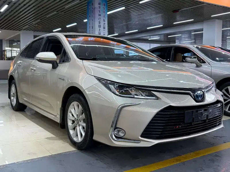 Toyota Corolla, 2021 — фото 1