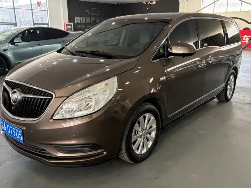Buick GL8, 2017