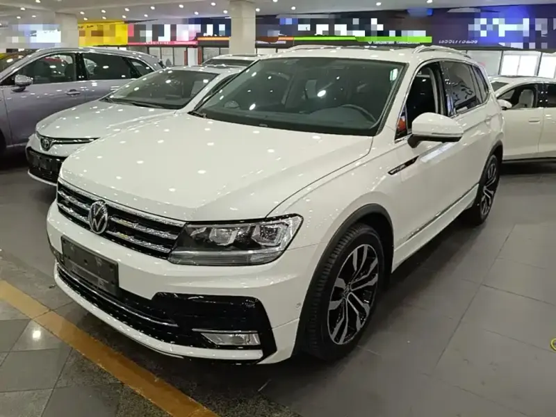 Volkswagen Tiguan L, 2021