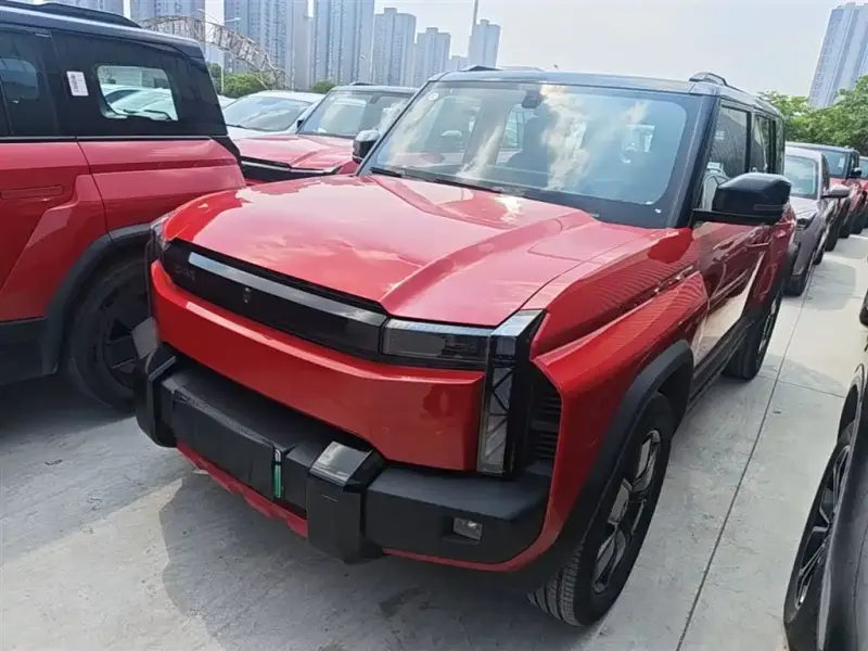 iCAR 03T, 2025