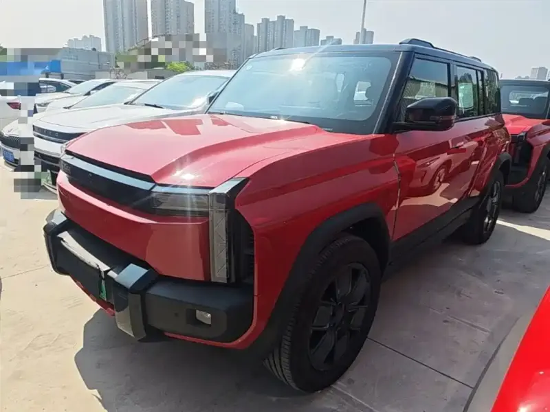iCAR 03T, 2025