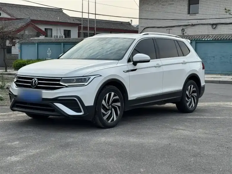 Volkswagen Tiguan L, 2022