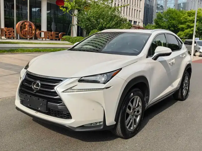 Lexus NX, 2017