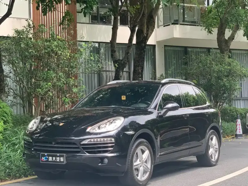 Porsche Cayenne, 2013