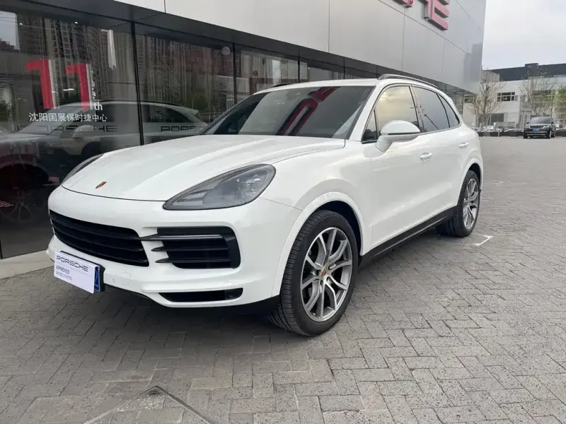 Porsche Cayenne, 2022