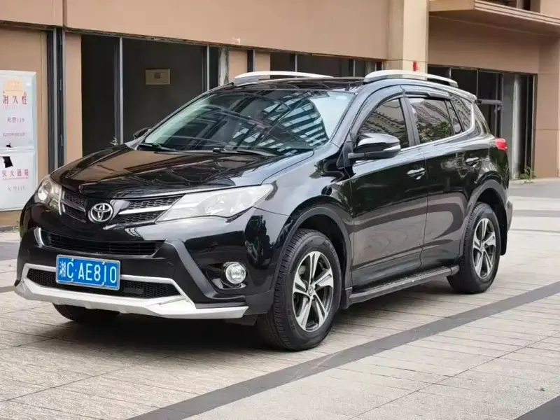 Toyota RAV4, 2015