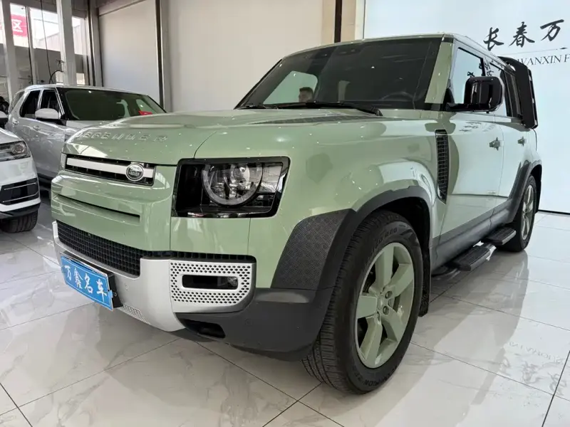 Land Rover Defender, 2023