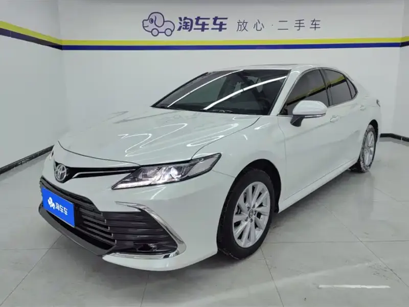 Toyota Camry, 2023