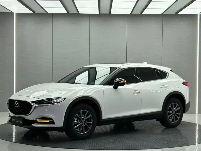 Mazda CX-4, 2023