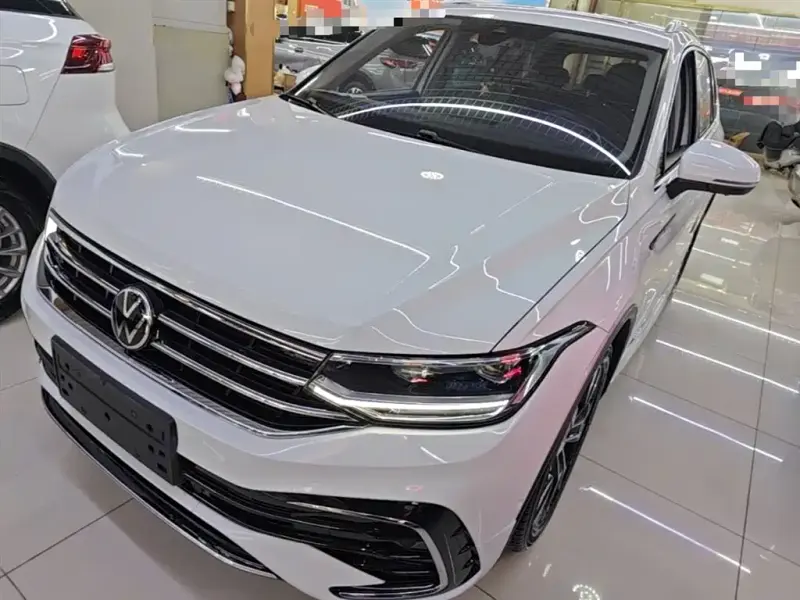 Volkswagen Tiguan L, 2022
