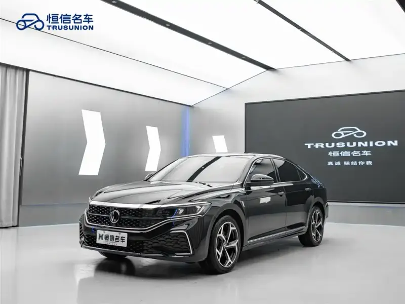 Volkswagen Passat, 2023