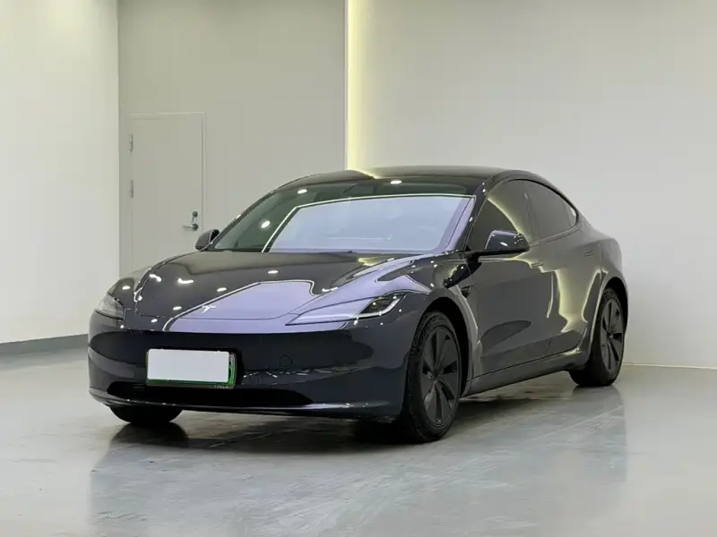 Tesla Model 3, 2024