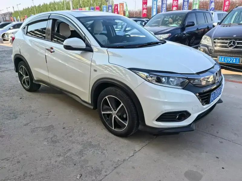 Honda Vezel, 2020 — фото 1