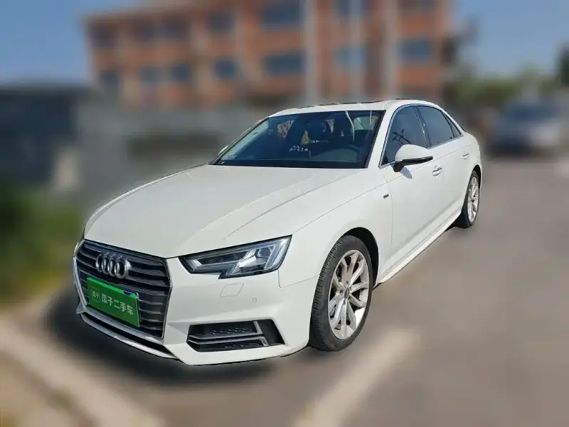 Audi A4L, 2018 — фото 1