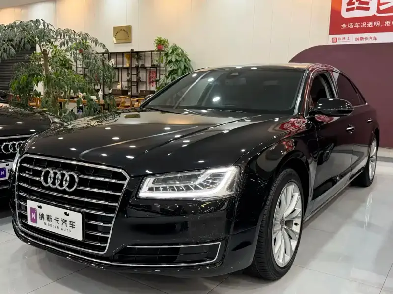 Audi A8, 2015
