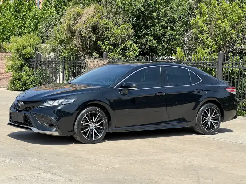 Toyota Camry, 2022