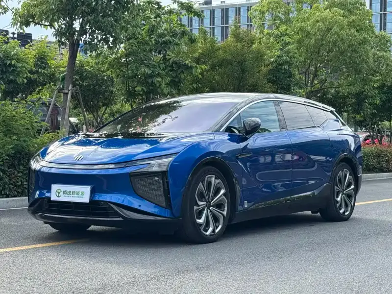 HiPhi X, 2021