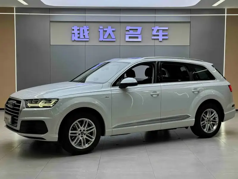 Audi Q7, 2019 — фото 1