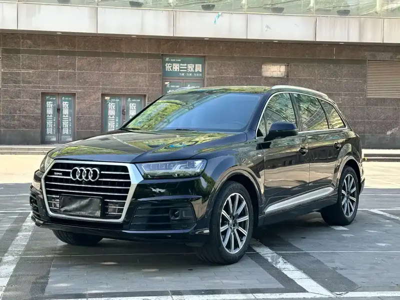Audi Q7, 2018 — фото 1
