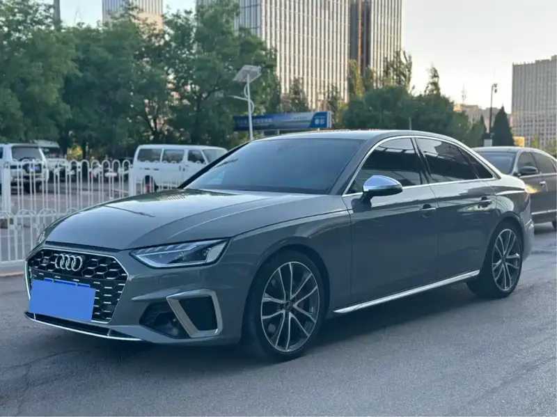 Audi S4, 2022