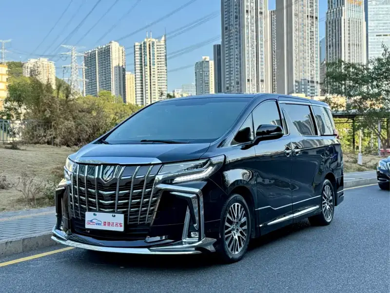 Toyota Alphard, 2017