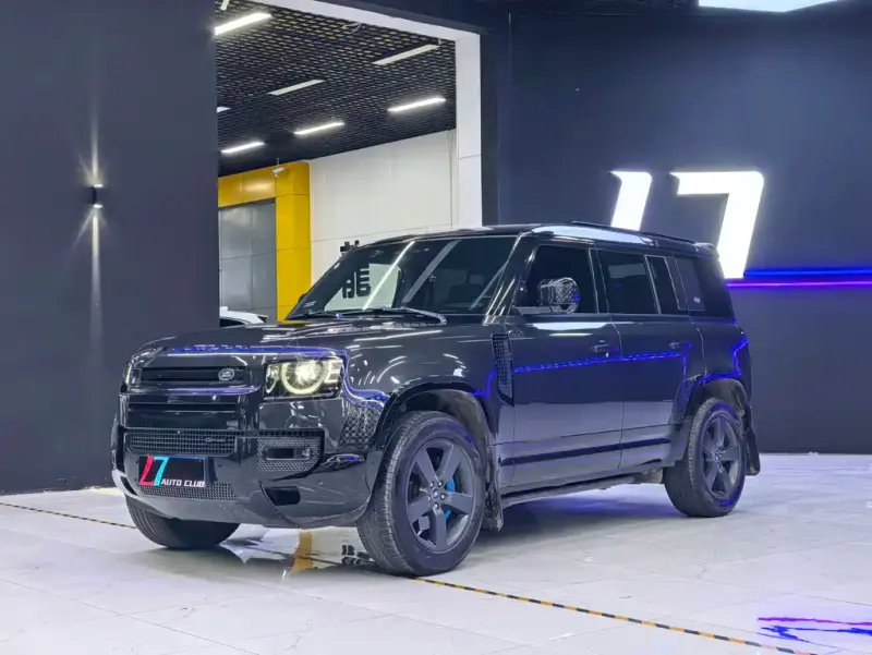 Land Rover Defender, 2023