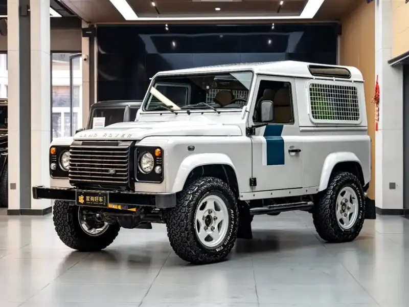 Land Rover Defender, 2010