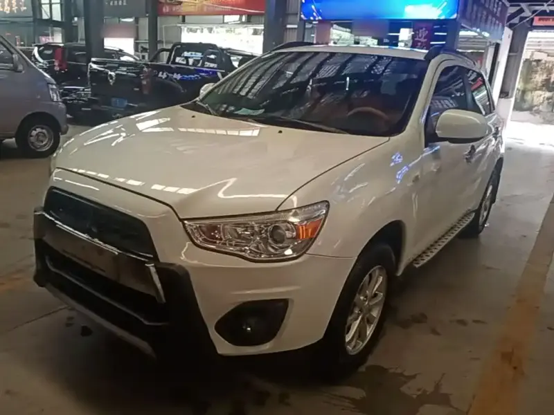 Mitsubishi ASX, 2015