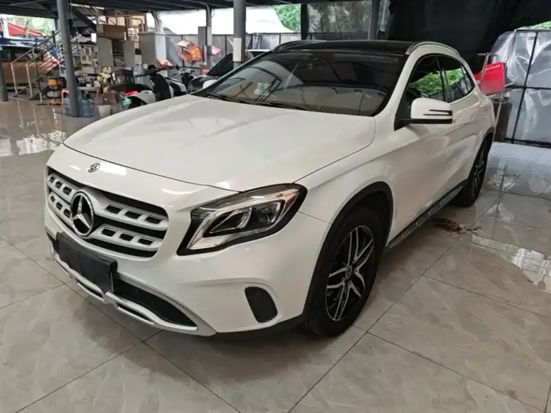 Mercedes-Benz GLA, 2017 — фото 1