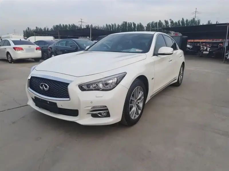 Infiniti Q50L, 2017