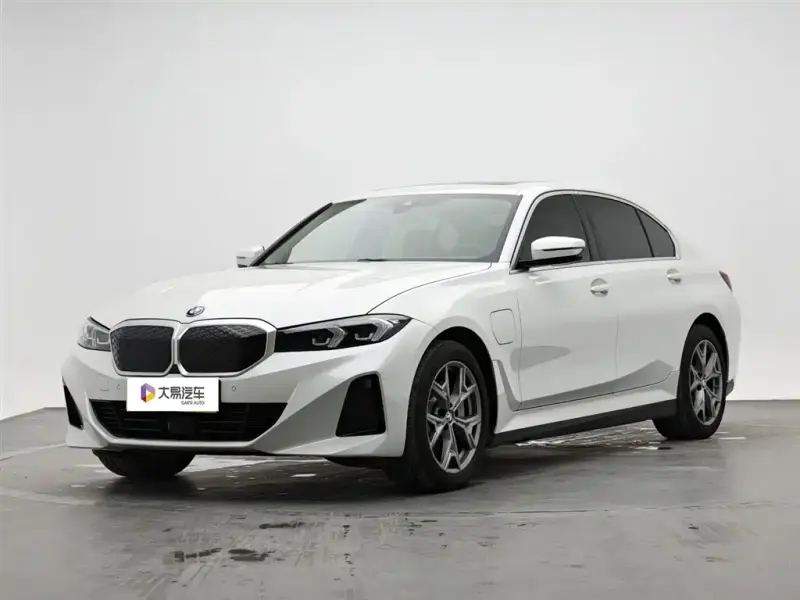 BMW i3, 2025