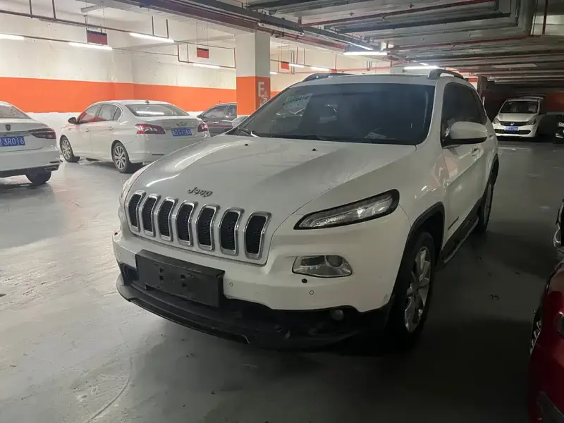 Jeep Cherokee (Import), 2015