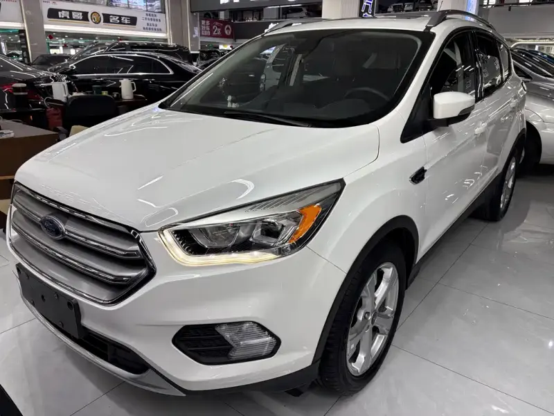 Ford Kuga, 2017