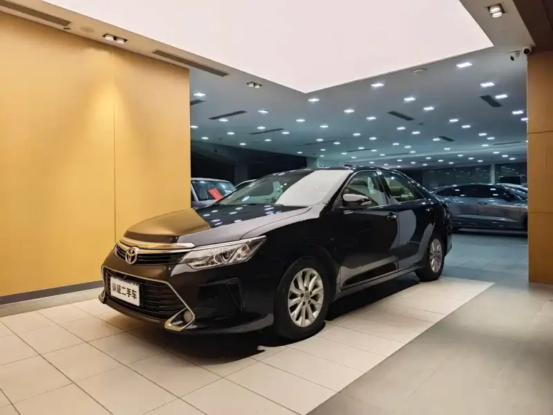 Toyota Camry, 2016