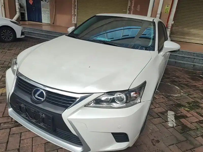 Lexus CT, 2017