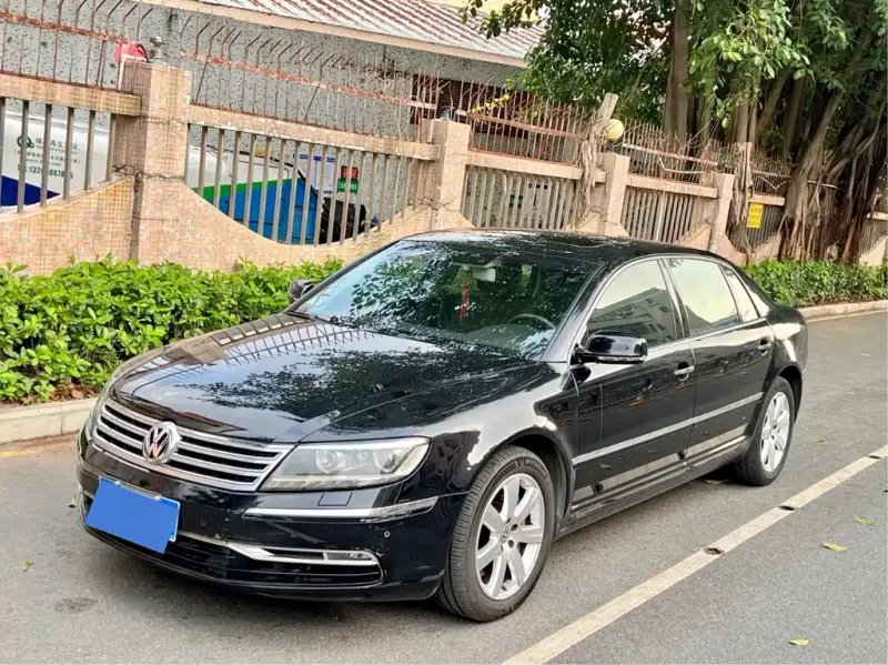 Volkswagen Phaeton, 2013