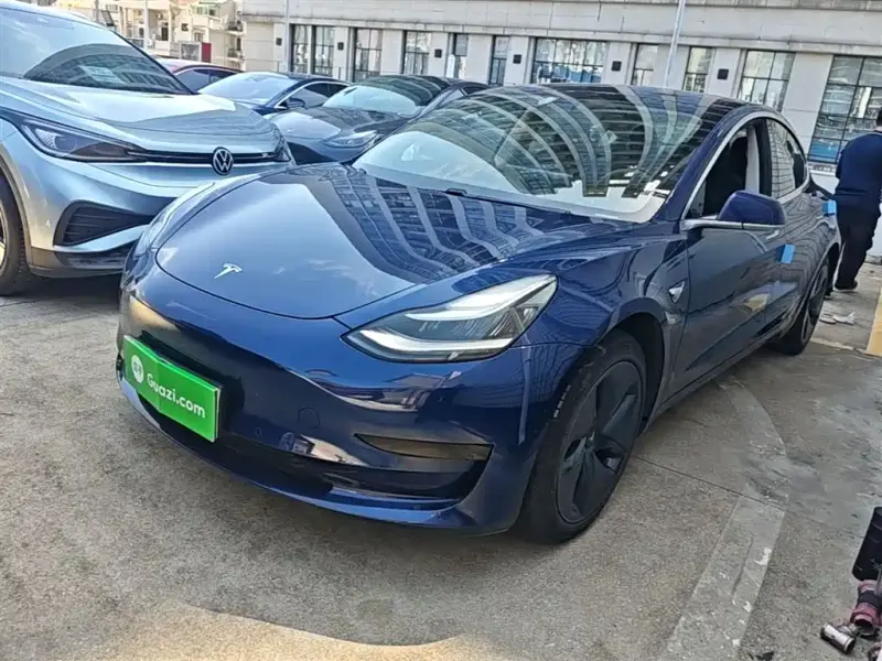 Tesla Model 3, 2021