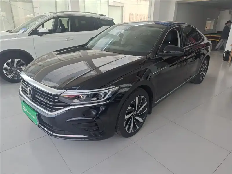 Volkswagen Passat, 2022