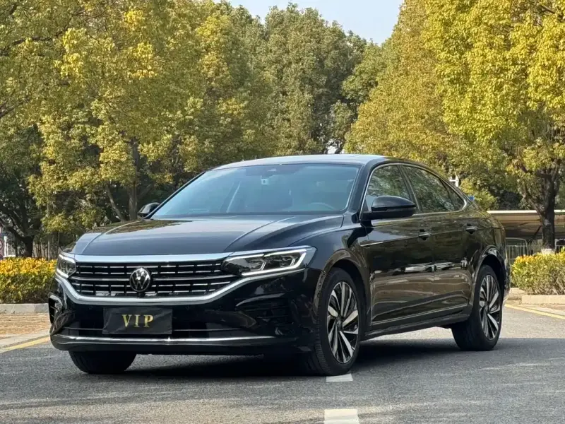 Volkswagen Passat, 2023