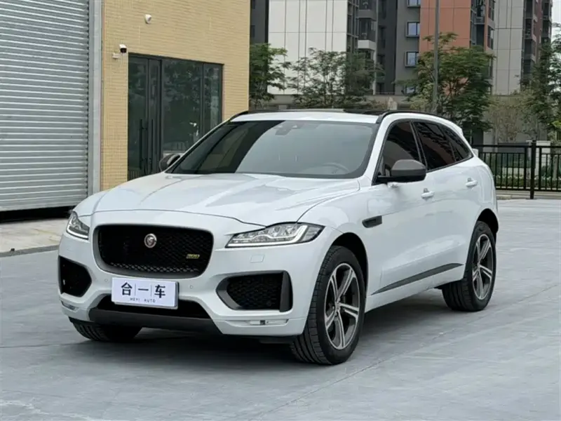 Jaguar F-PACE, 2021