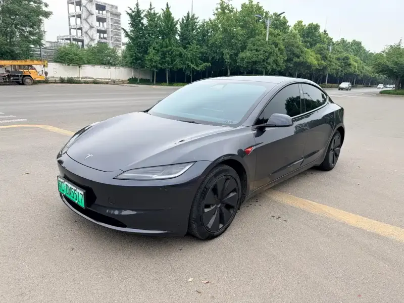 Tesla Model 3, 2024