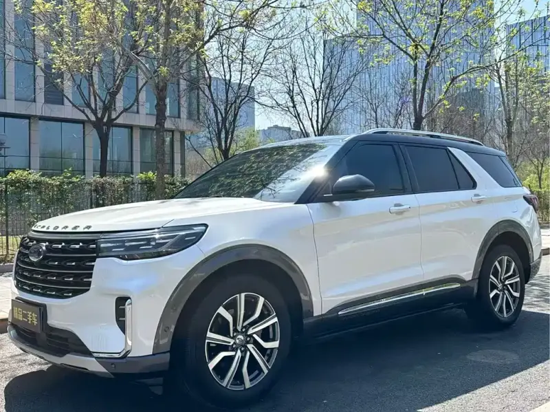 Ford Explorer, 2023