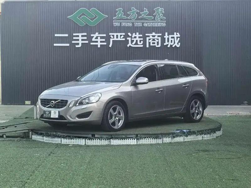 Volvo V60, 2013
