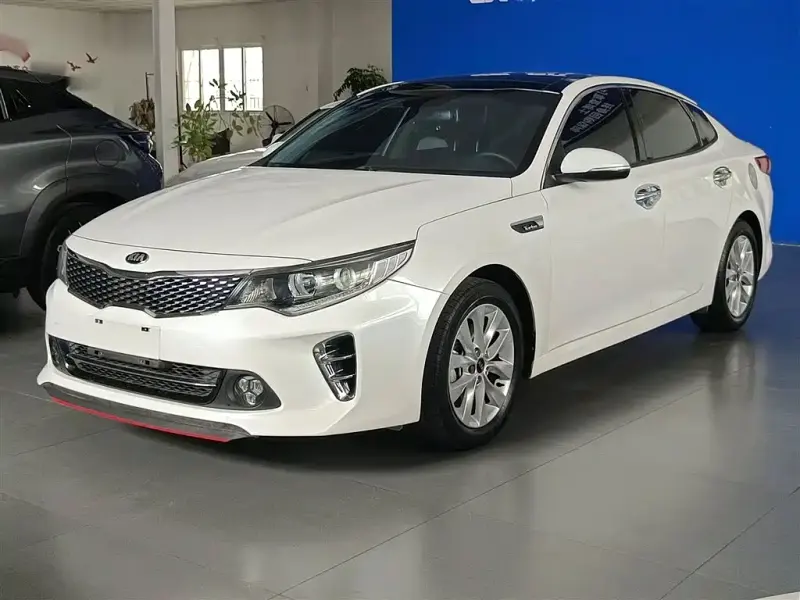 Kia K5, 2017